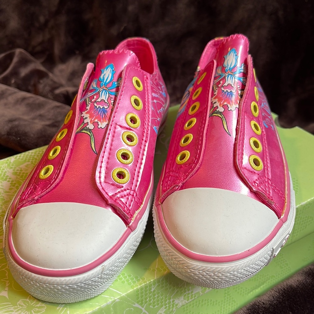 Ed Hardy sneakers - sz 7 Fuschia